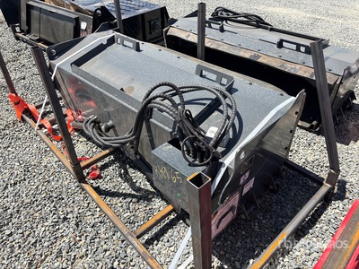 2026 GIYI GY-MB77 105 in Skid Steer Manure Bucket (Unused)