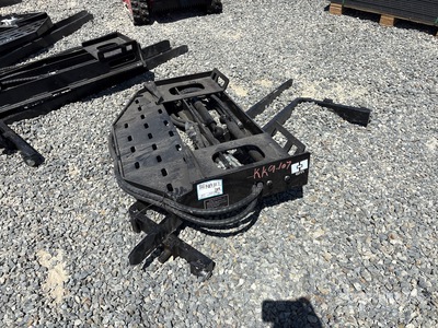 2026 GIYI GY-SF60 60 in Side shift Skid Steer Forks (Unused)
