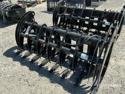 2026 GIYI GY-CLG72 72 in Skid Steer Grapple (Unused)