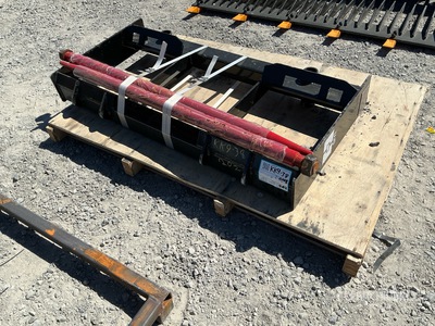 2026 GIYI GY-BF47 Skid Steer Bale Spear (Unused)