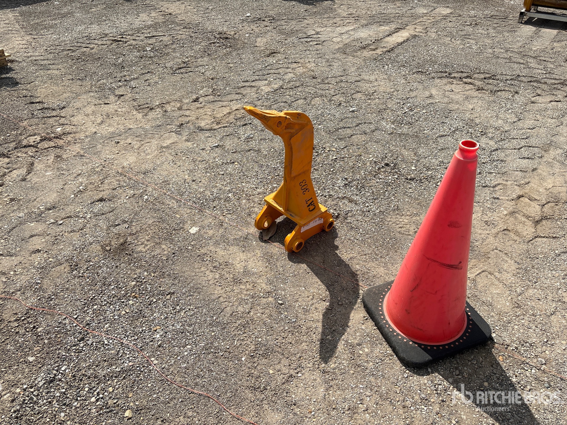 2026 GIYI Excavator Ripper - Fits Cat 303 (Unused)