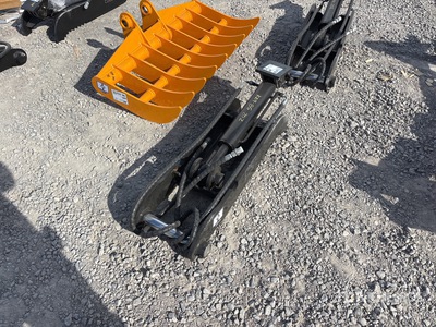 2026 GIYI GY-XJ5T 12 in Hydraulic Excavator Thumb (Unused)