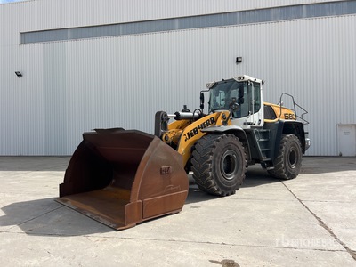 2021 Liebherr L580 جرافة