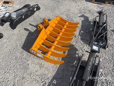 2026 GIYI 44 in Excavator Rake - Fits Cat 305 (Unused)