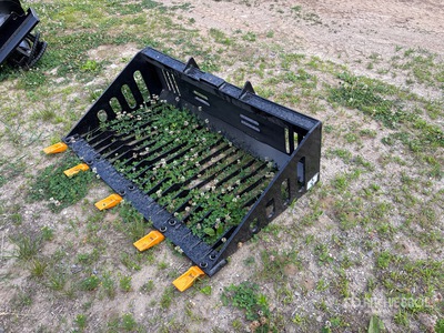 2026 GIYI GY-RB44 44 in Skeleton Mini Skid Steer Bucket (Unused)