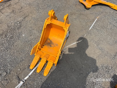 2026 GIYI GY-BK 12 in Digging Cat 303 Excavator Bucket (Unused)