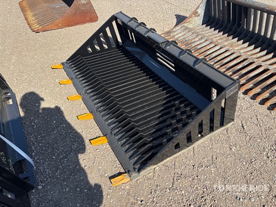 2026 GIYI GY-RB66 66 in Skeleton Rock Skid Steer Bucket (Unused)