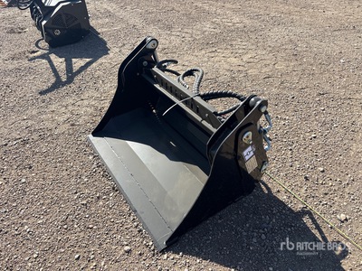 2026 GIYI GY-XKH39 39 in Mini Skid Steer Bucket (Unused)