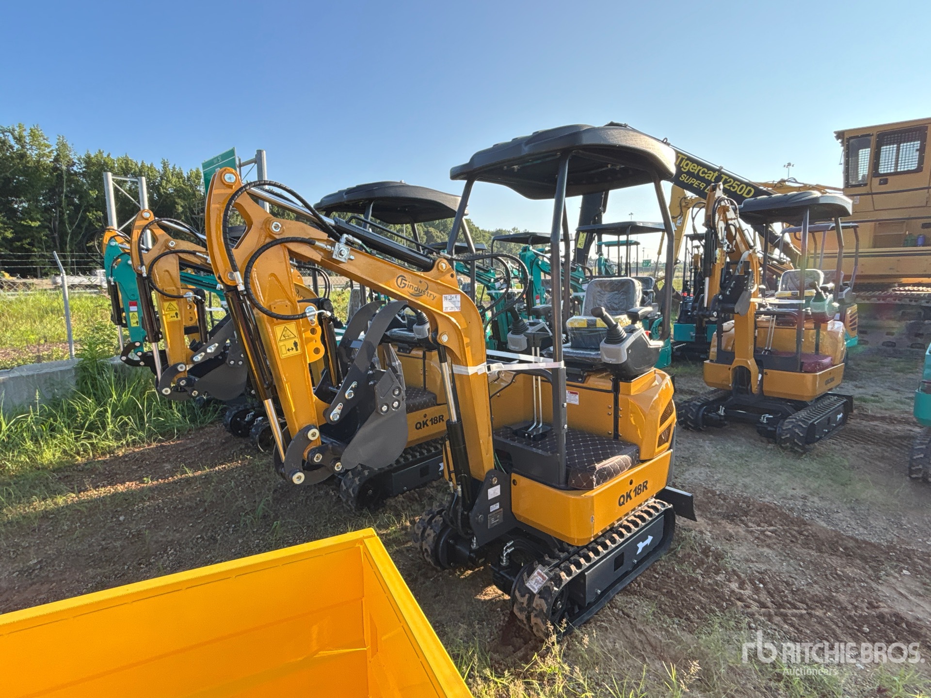 2026 CFG QK18R Mini Excavator (Unused)