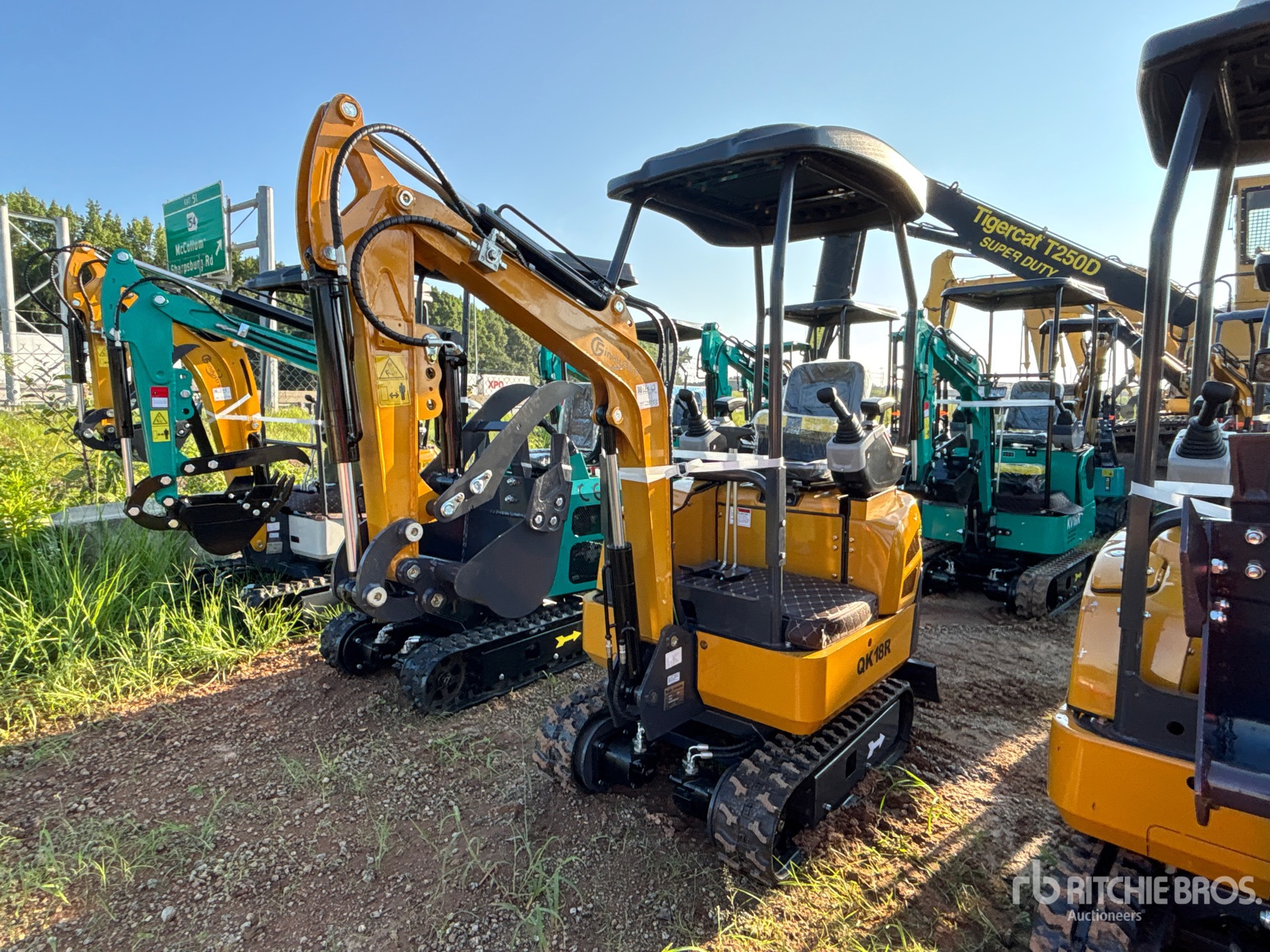 2026 CFG QK18R Mini Excavator (Unused)