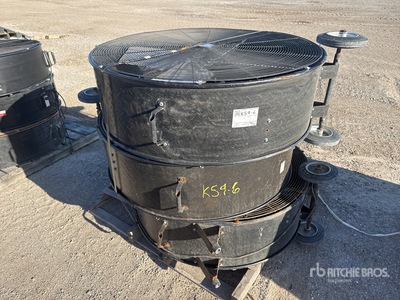 Quantity of (3) Fan