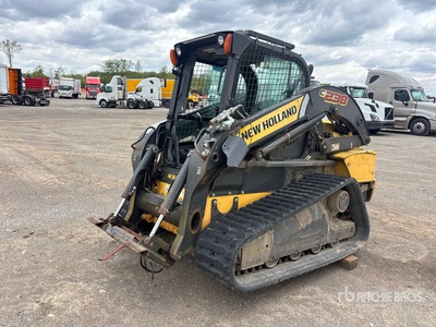 2013 New Holland C238 Two-Speed High Flow Chargeuse sur rails compacte (Inoperable)