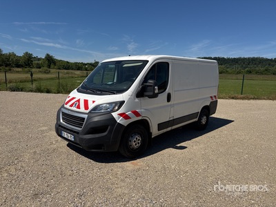 2018 Peugeot Boxer Vehicule Utilitaire Cargo Van