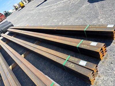 Quantity of Kit Containers Square Tubing Pipe (Unused)