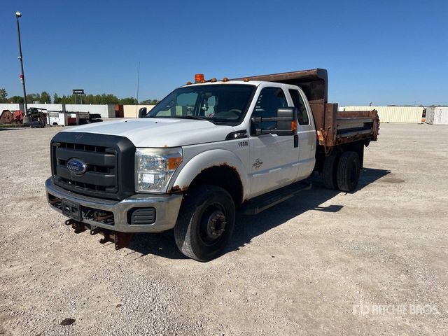 2014 Ford F-350 XL 4x4 Extended Cab Dump Truck