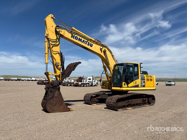 2014 Komatsu PC210LC-10 Tracked Excavator