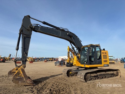 2018 John Deere 245G LC Tracked Excavator