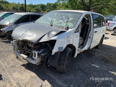 2008 Chrysler Town & Country Minivan (Inoperable)