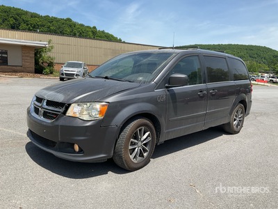2017 Dodge Grand Caravan SXT Minivan