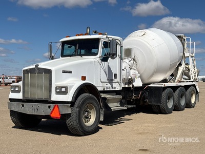 1997 Kenworth W900S 8x6 Camion hormigonera