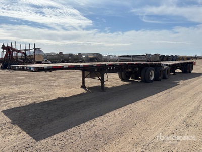 2007 Doepker 32 ft Tri/A Super B-Train Lead Flatbed Trailer