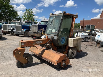 1999 Lay-Mor 6HC Barredora    (Inoperable)