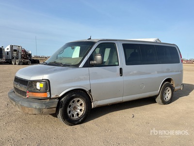 2013 Chevrolet Express 1500 6 Passenger Van