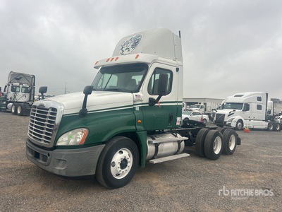 2009 Freightliner Cascadia 125 6x4 Day Cab Truck Tractor