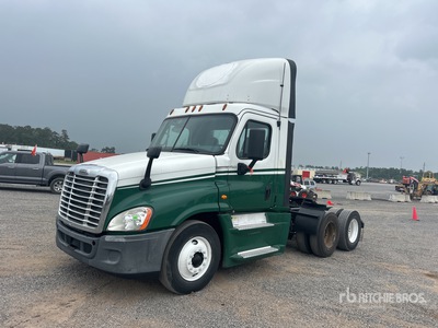 2016 Freightliner Cascadia 125 6x4 Day Cab Truck Tractor
