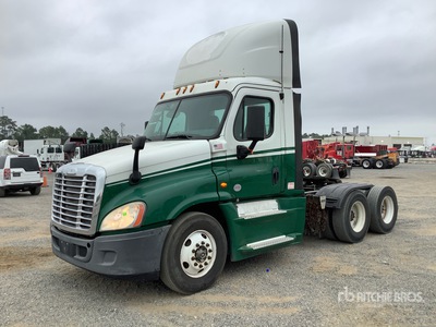 2016 Freightliner Cascadia 125 6x4 T/A Day Cab Truck Tractor