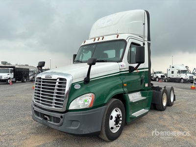 2016 Freightliner Cascadia 125 6x4 Day Cab Truck Tractor
