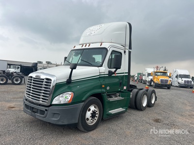 2016 Freightliner Cascadia 125 6x4 Day Cab Truck Tractor