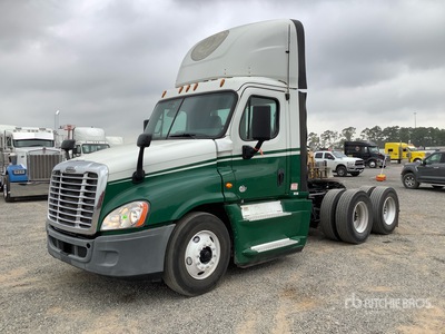 2016 Freightliner Cascadia 125 6x4 T/A Day Cab Truck Tractor