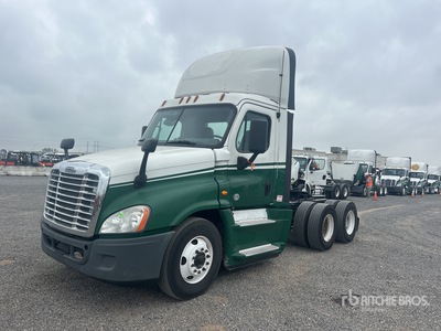 2016 Freightliner Cascadia 125 6x4 T/A Day Cab Truck Tractor