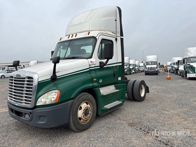 2017 Freightliner Cascadia 125 4x2 Day Cab Truck Tractor