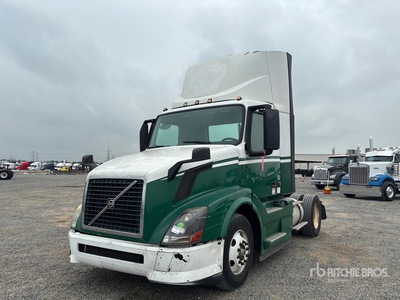 2015 Volvo VNL 4x2 S/A Day Cab Truck Tractor