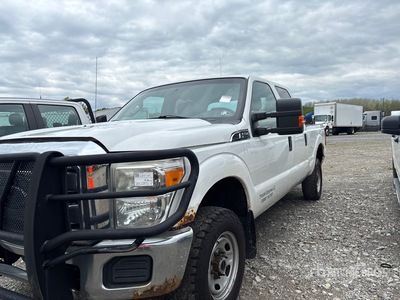 2013 Ford F-250 XLT 4x4 Crew Cab Pickup