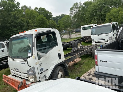 2014 Isuzu NPR 4x2 Cab and Chassis