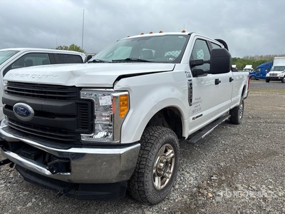 2017 Ford F-250 XL 4x4 Crew Cab Pickup