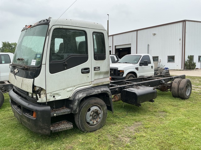 1997 Chevrolet 6500 4x2 Cab and Chassis