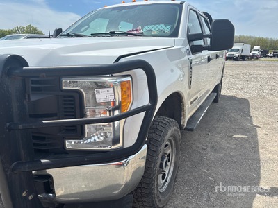 2017 Ford F-250 XL 4x4 Crew Cab Ute