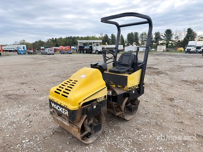 2000 Wacker Neuson RD11A Double Drum Roller