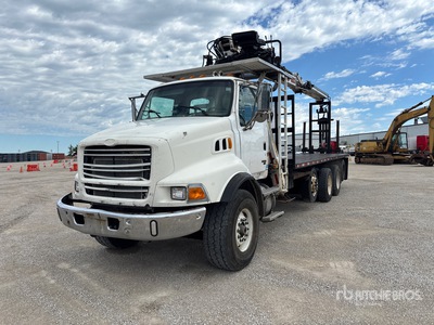 2006 Sterling LT9500 8x4 Autocarro con braccio sollevamento