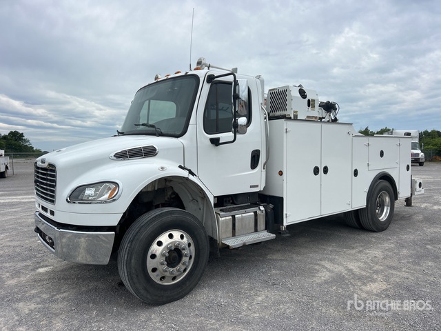 2011 Freightliner M2 106 4x2 Service Truck