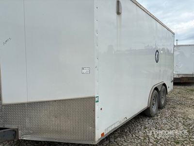 2018 Look 18 ft T/A Enclosed Trailer