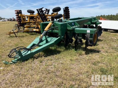 2023 Savannah 612F 144 in draw bar Offset Vertical Disc Harrow
