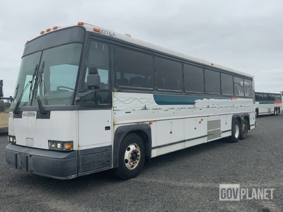 1995 Motor Coach Industries 102-D3 Bus