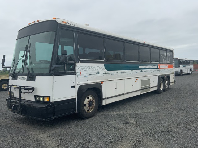 1995 Motor Coach Industries 102-D3 Bus