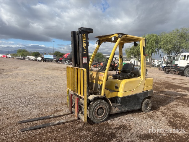 2016 Hyster H50T 4450 lb Forklift