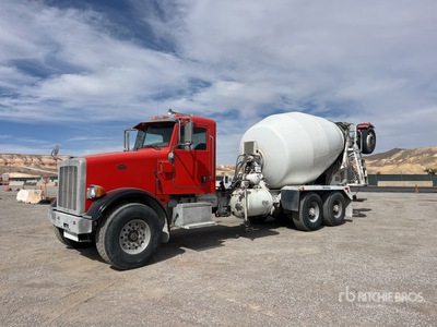 2014 Peterbilt 365 8x4 Camion hormigonera